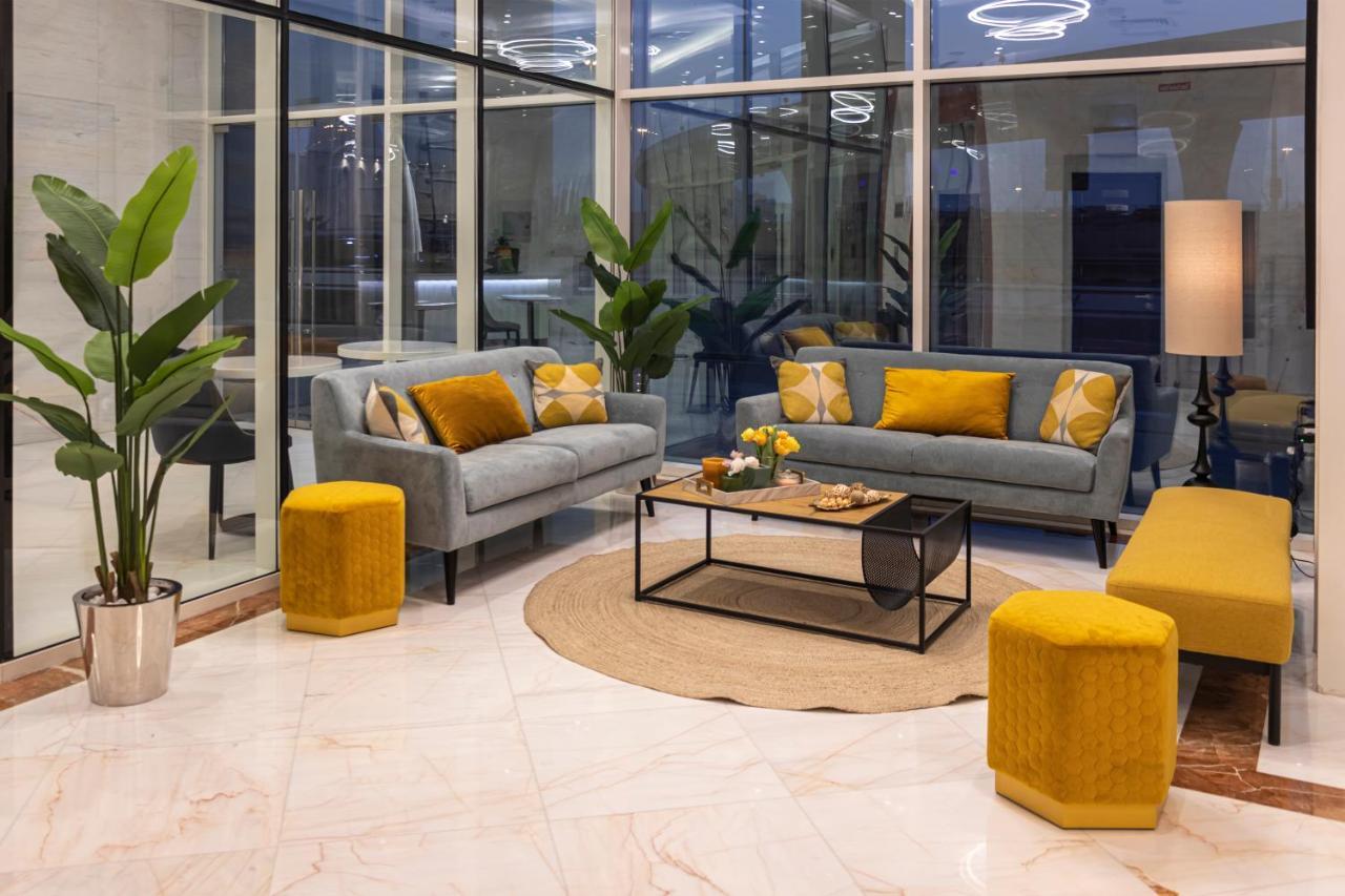 Viola Hotel Apartments Шарджа Экстерьер фото